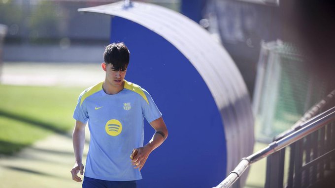 برشلونة يعود إلى التدريبات وسط تفاؤل رغم غياب بيرنال المفاجئ