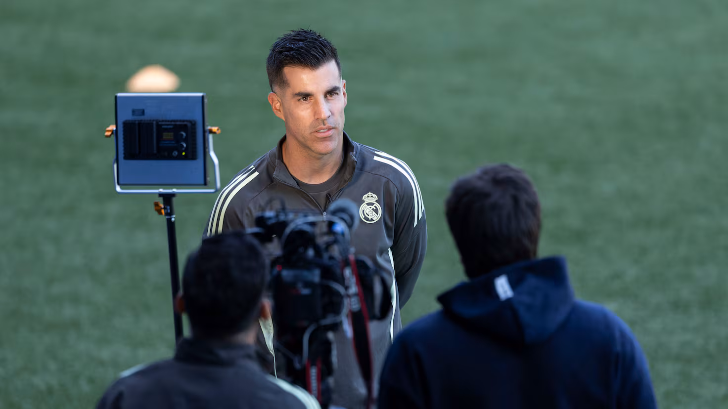 ألفارو لوبيز يُعزز مكانته كمدرب واعد في أكاديمية ريال مدريد