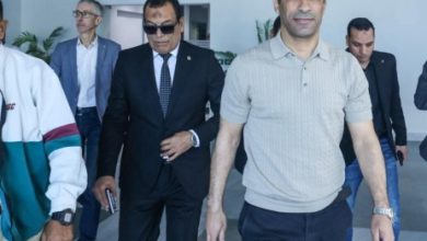 التفويض المثير للجدل".. كيف يبرر نجم الأهلي السابق اقتحام عبد الحفيظ لمقر اتحاد الكرة