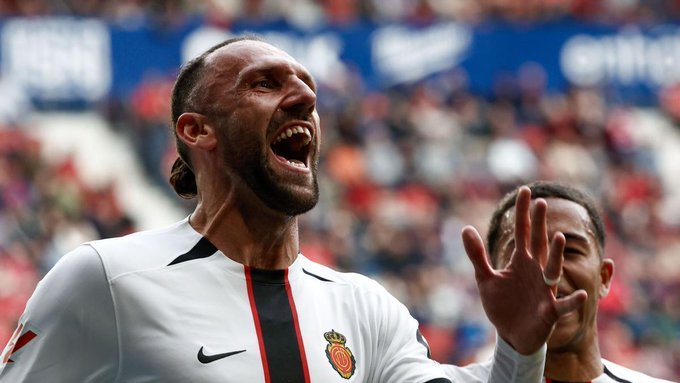 برشلونة يُحسن خياراته الهجومية بمتابعة موريكي من مايوركا