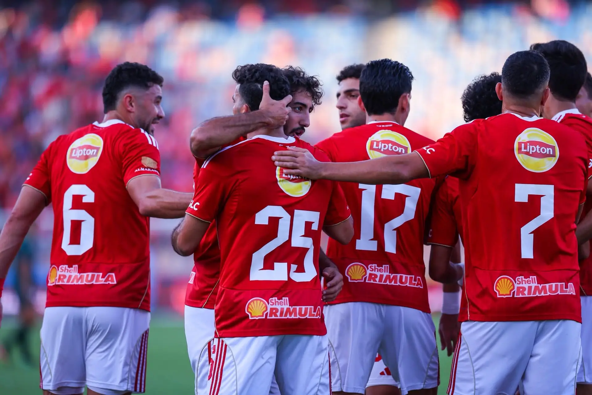 الأهلي يُسارع لحسم مستقبل نجم الفريق قبل رحيله المحتمل