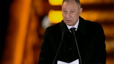 انقلاب ناعم وتهميش.. تفاصيل الأزمة العاصفة لـ الخطيب وانقطاعه لمجلس الأهلي