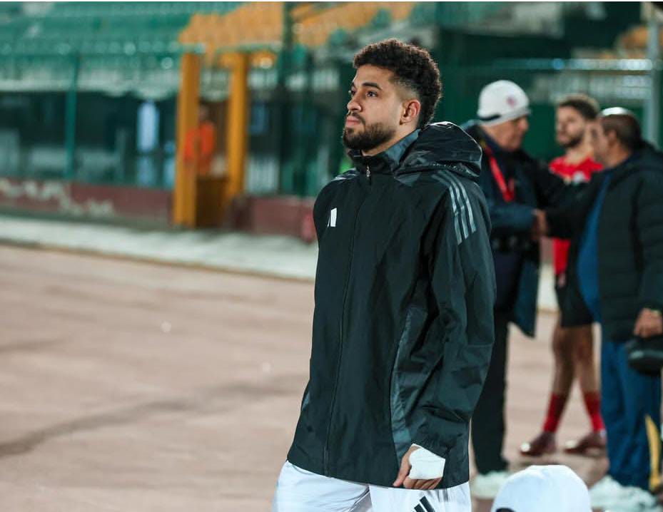 الأهلي يُحذر خالد عوض من مخاطر بيراميدز ويبتعد عن اجتماع الإدارة