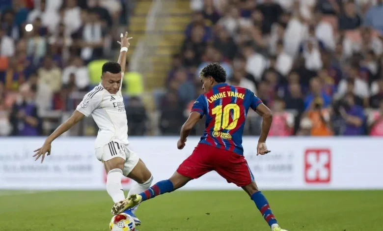 الكلاسيكو بين برشلونة وريال مدريد: موعد المباراة الرسمي في الدوري الإسباني