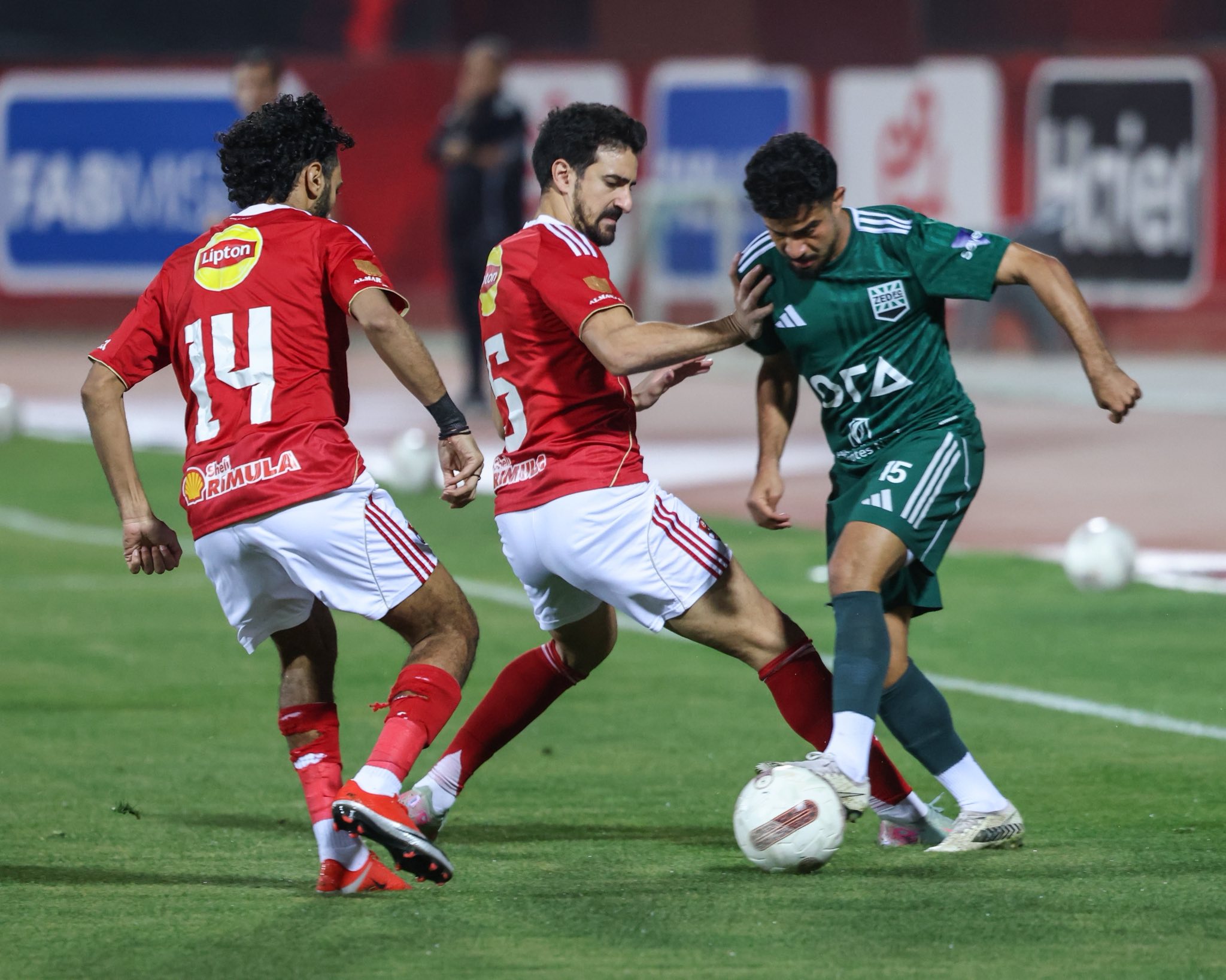 شوبير يُعلق على فترات الراحة في الأهلي ويكشف مفاجأة عن الزمالك