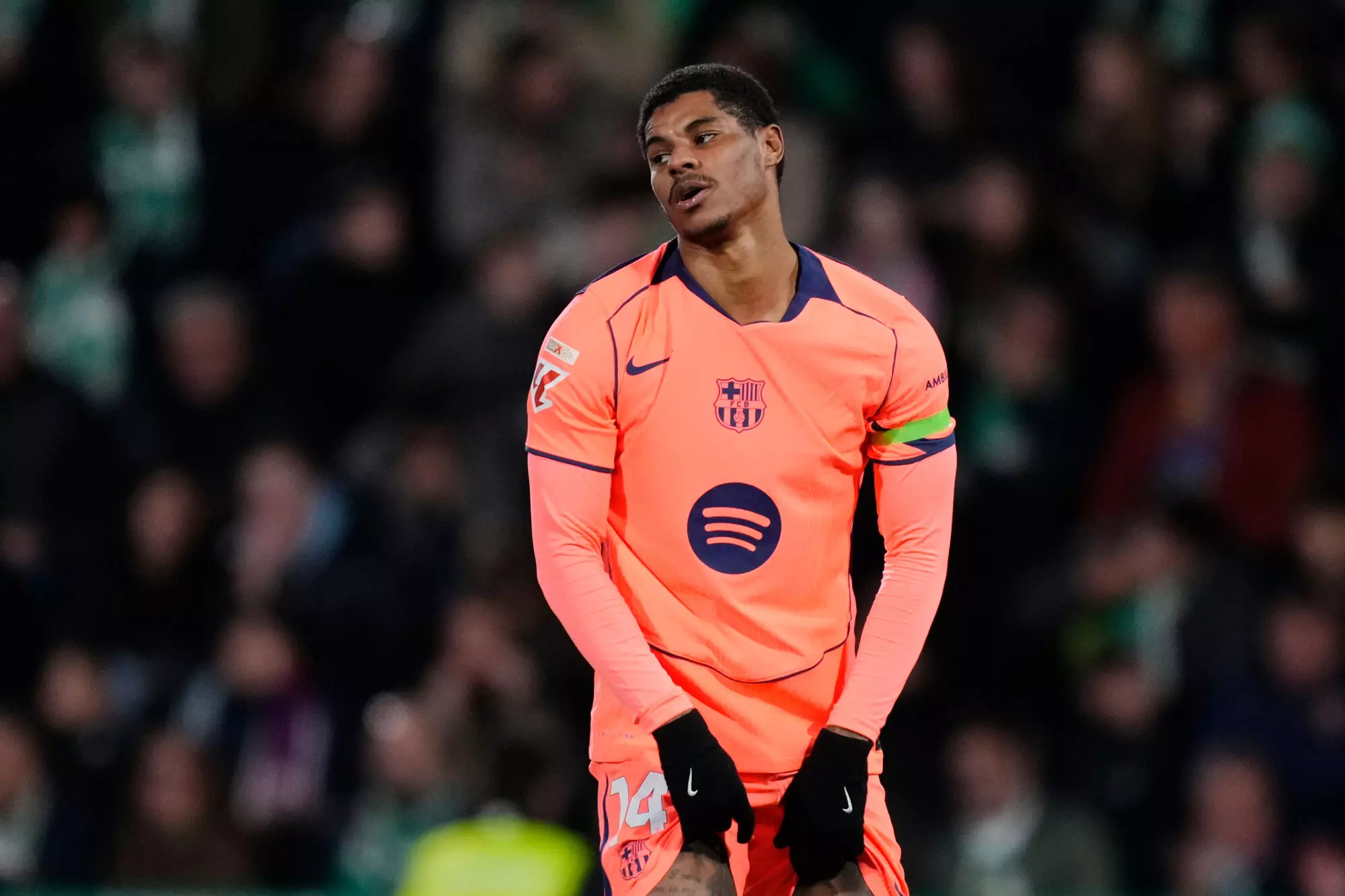 ماركوس راشفورد يُواجه خيارات صعبة: العودة إلى مانشستر يونايتد أو توتنهام