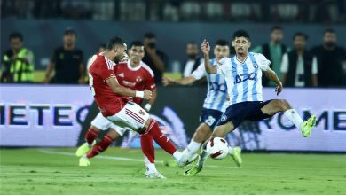 الأهلي يواجه بيراميدز في مباراة مصيرية: الدوري لا يزال في الملعب