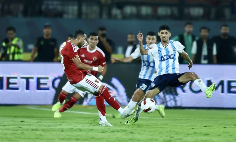 الأهلي يواجه بيراميدز في مباراة مصيرية: الدوري لا يزال في الملعب