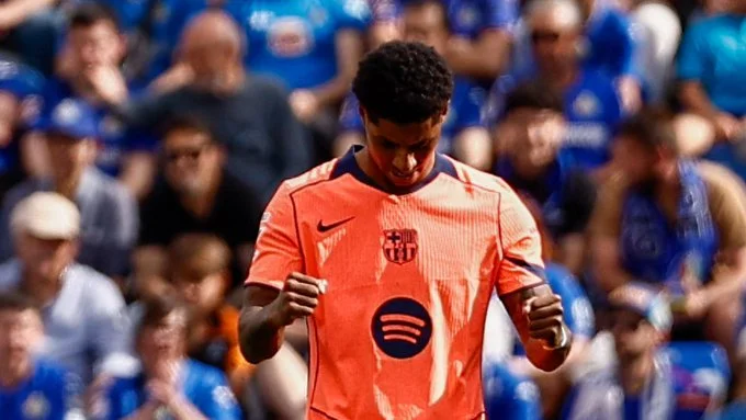 راشفورد في مهب الريح: برشلونة يشترط للإبقاء عليه الموسم المقبل