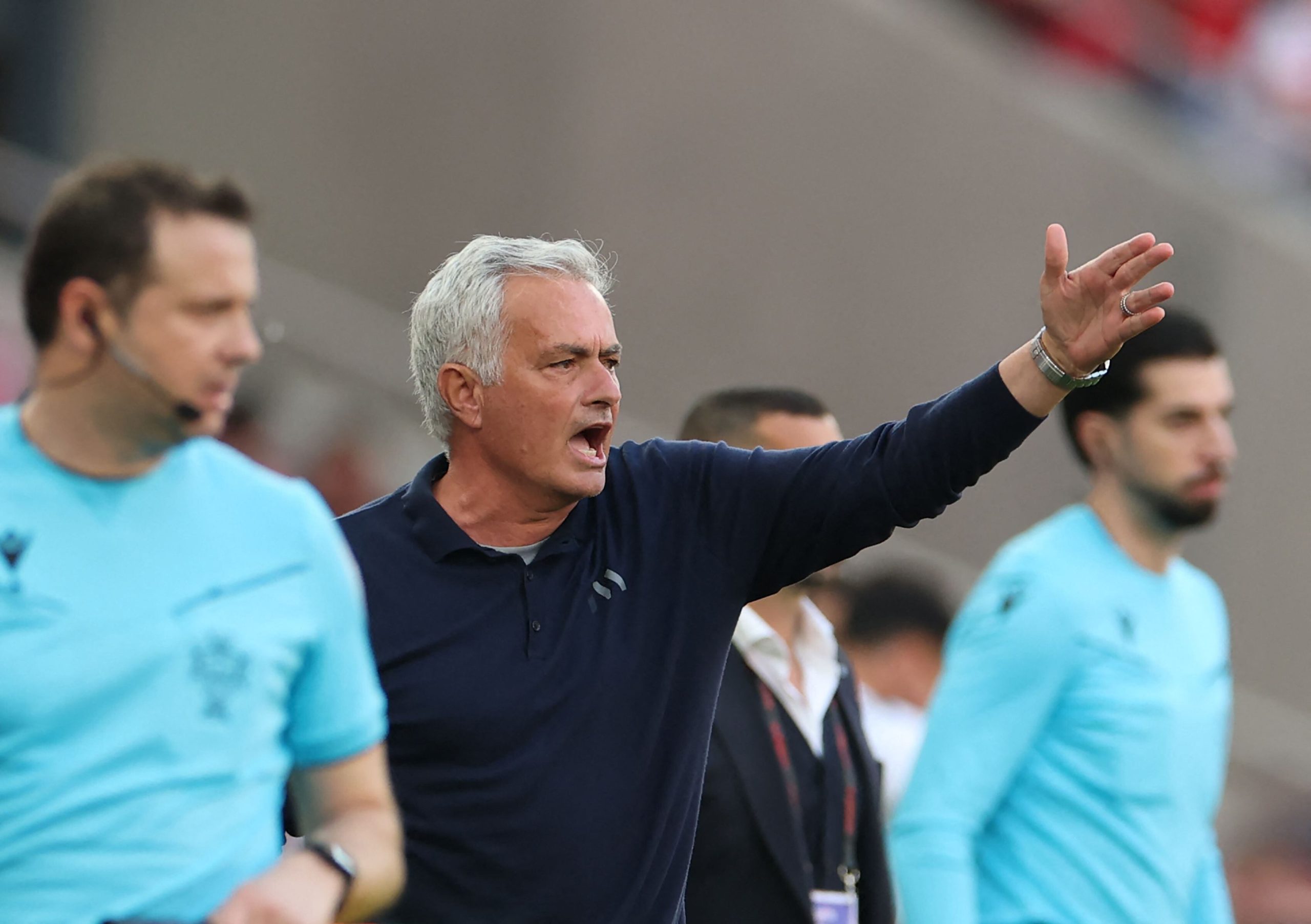 مورينيو يُفجر الجدل في ريال مدريد بعد موسمين بلا ألقاب