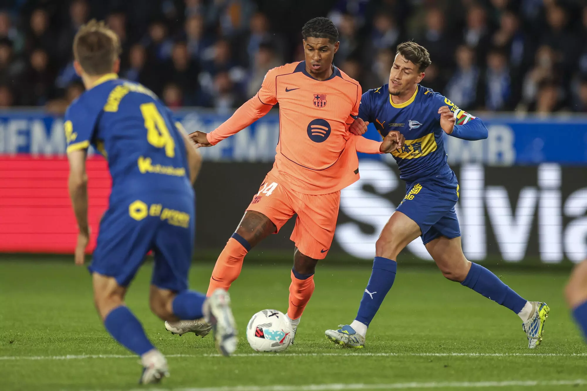 راشفورد يُجري امتحانات حاسمة لاستمراره مع برشلونة الموسم المقبل