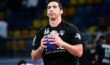 رسالة قوية من أسطورة اليد.. أحمد الأحمر يحفز لاعبي الزمالك لاستعادة درع الدوري- صورة