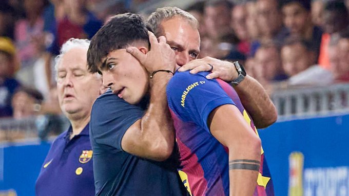 مارك برنال: أدين بحياتي لمدرب برشلونة هانسي فليك