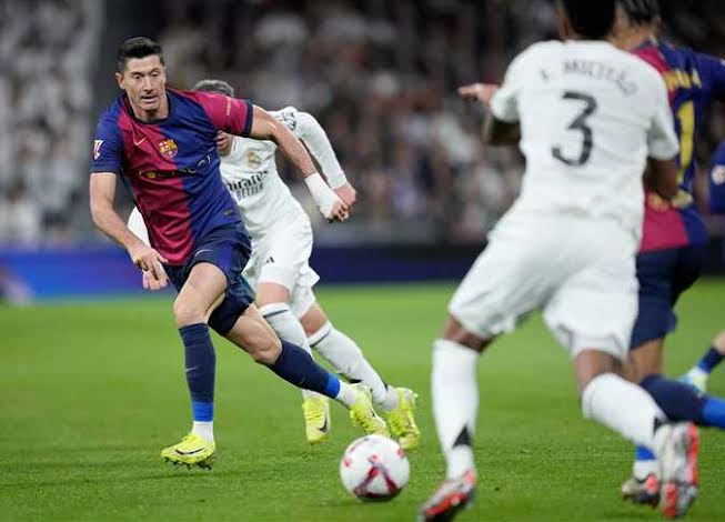 بث مجانًا لمباراة برشلونة الآن ضد ريال مدريد في الجولة 35 بالدوري الإسباني