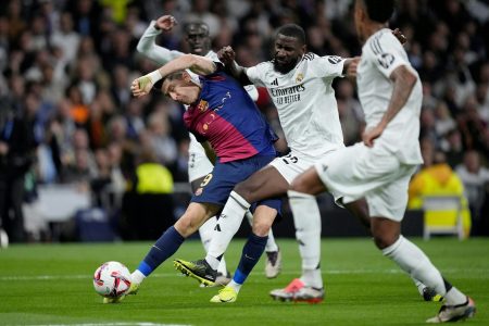 رابط البث المباشر لمباراة برشلونة اليوم ضد ريال مدريد في الجولة 35 بالدوري الإسباني