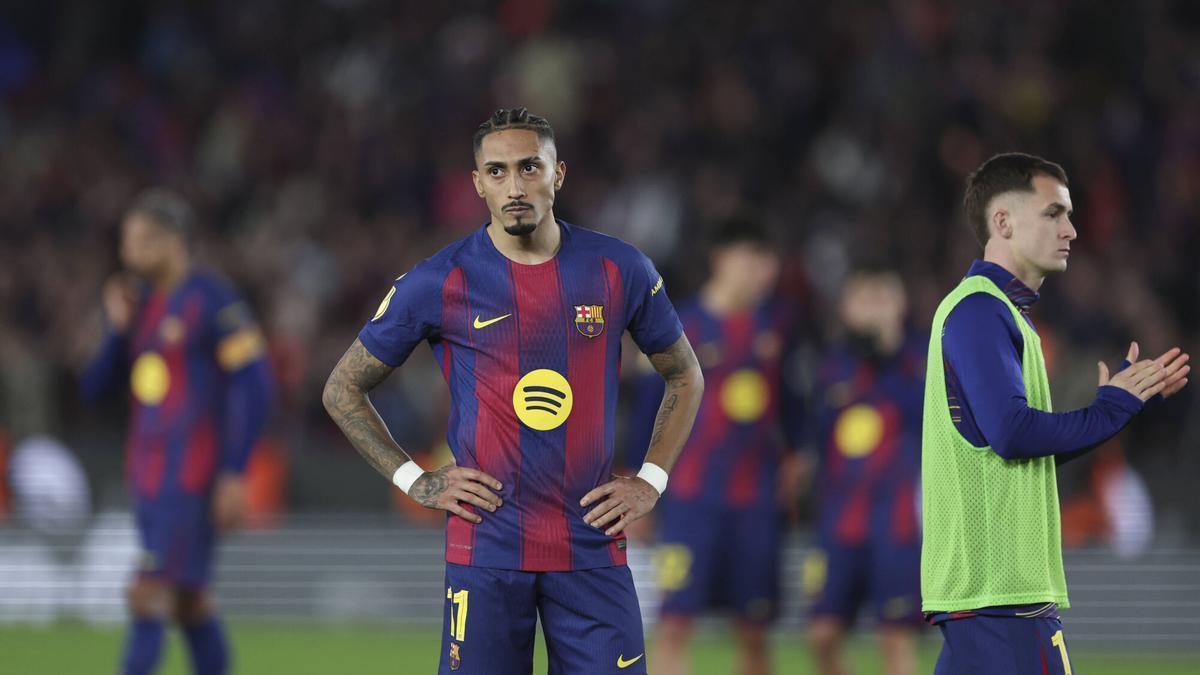 برشلونة يُعاني من تراجع قيمته السوقية... دي يونغ ورافينيا في المقدمة