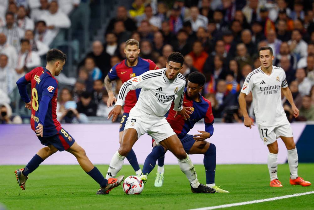مباشر مباراة برشلونة وريال مدريد الآن في الجولة 10 بالدوري الإسباني
